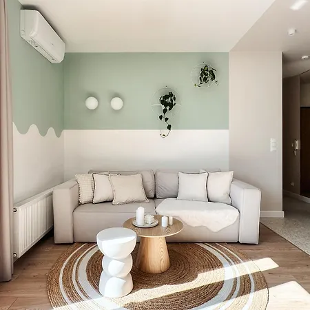 N736 - 55m2 Premium Z 2025 Roku 아파트 *